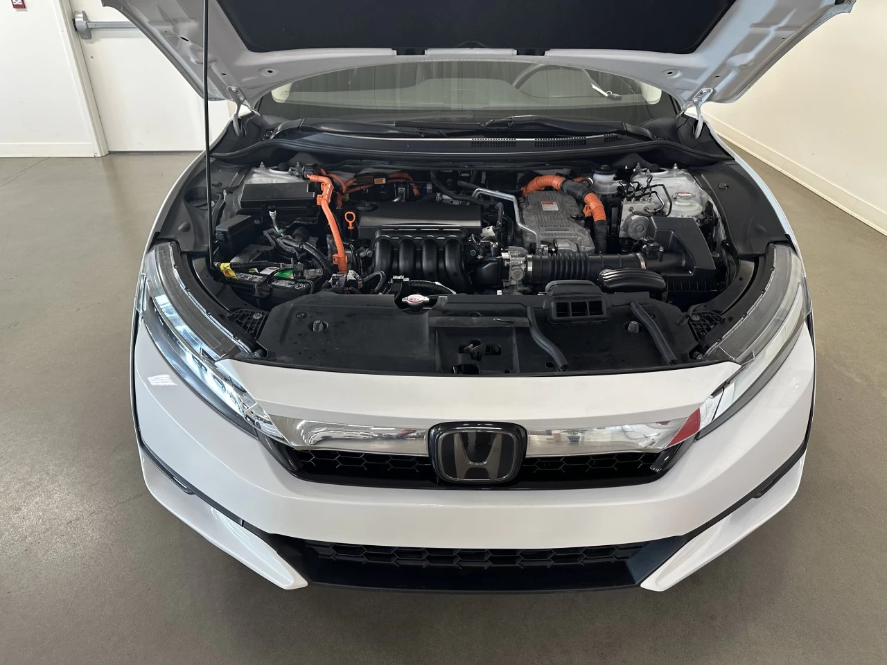 2019 Honda Clarity Plug-In Hybrid
                                                    Sedan Main Image