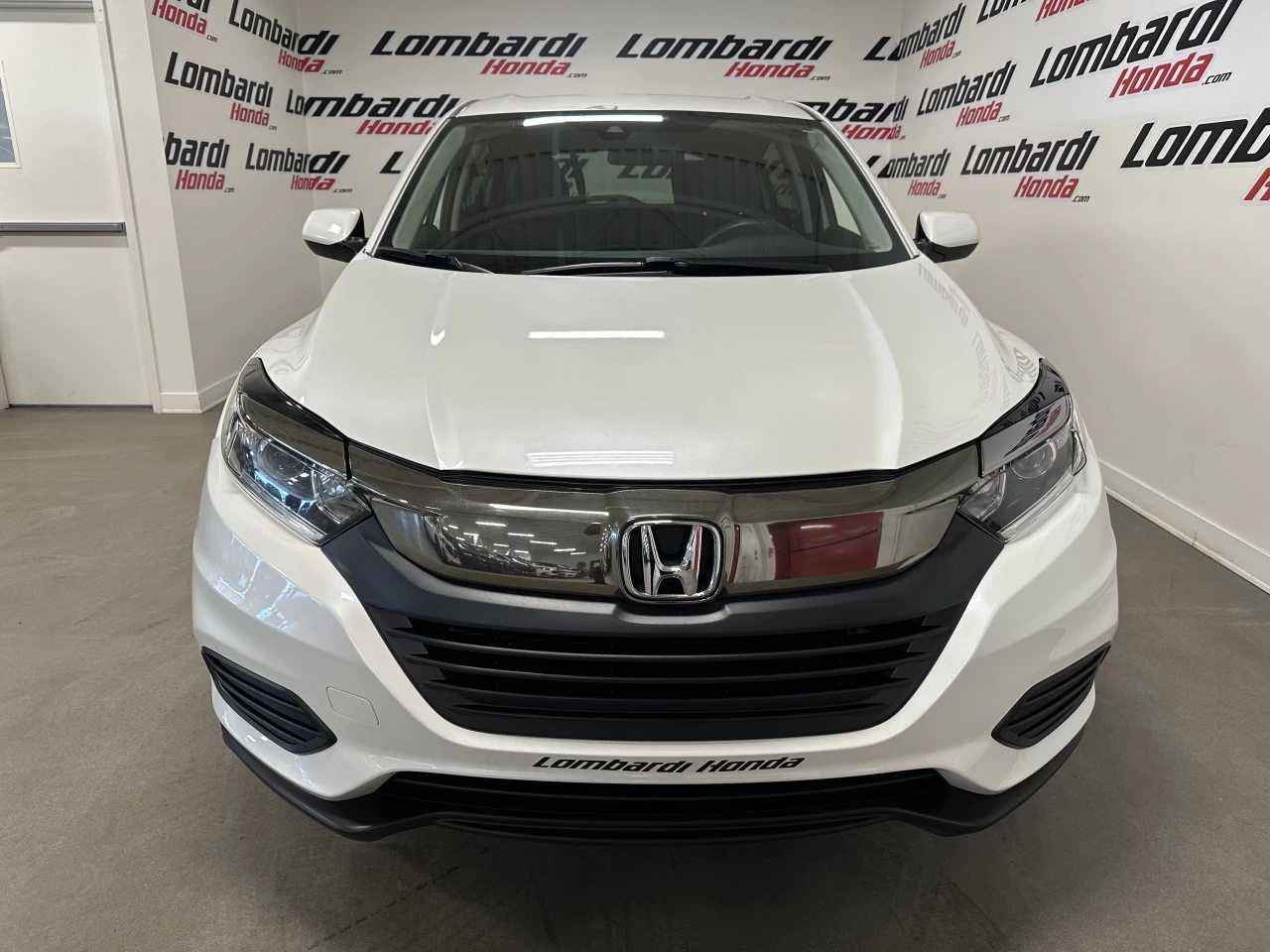 2019 Honda HR-V
                                                    LX Main Image