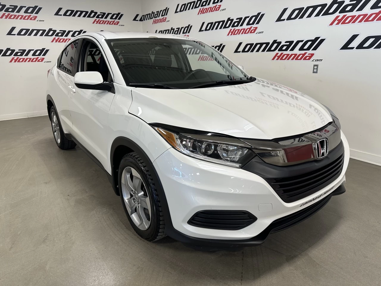 2019 Honda HR-V
                                                    LX Main Image