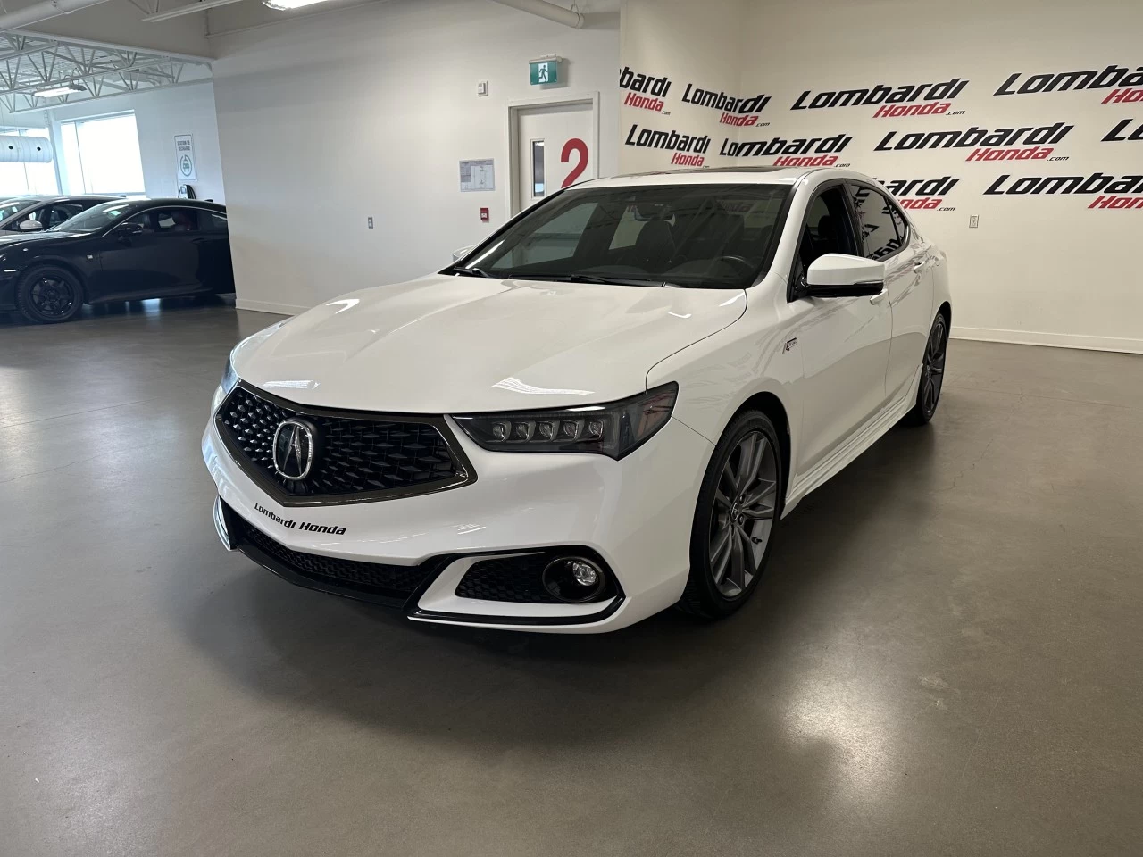 2018 Acura TLX
                                                    Tech A-Spec Image principale