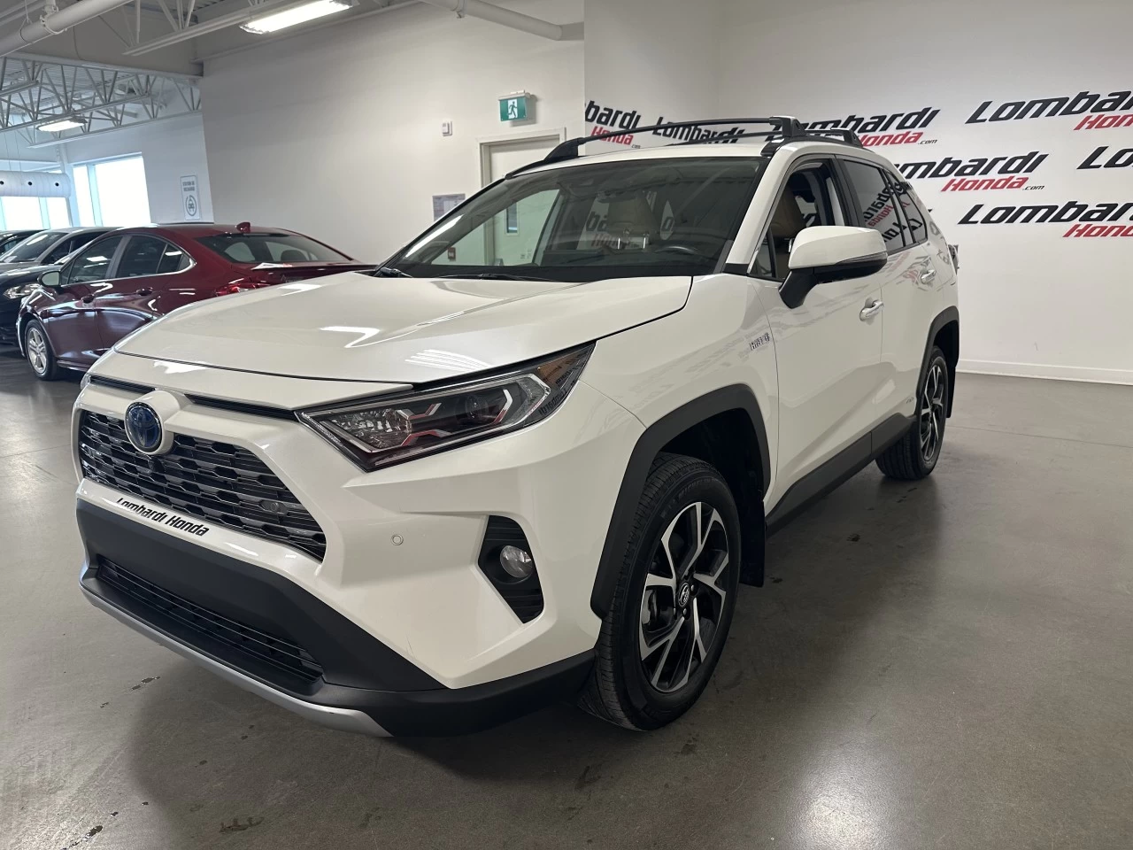 2019 Toyota RAV4
                                                    Hybrid Limited Image principale