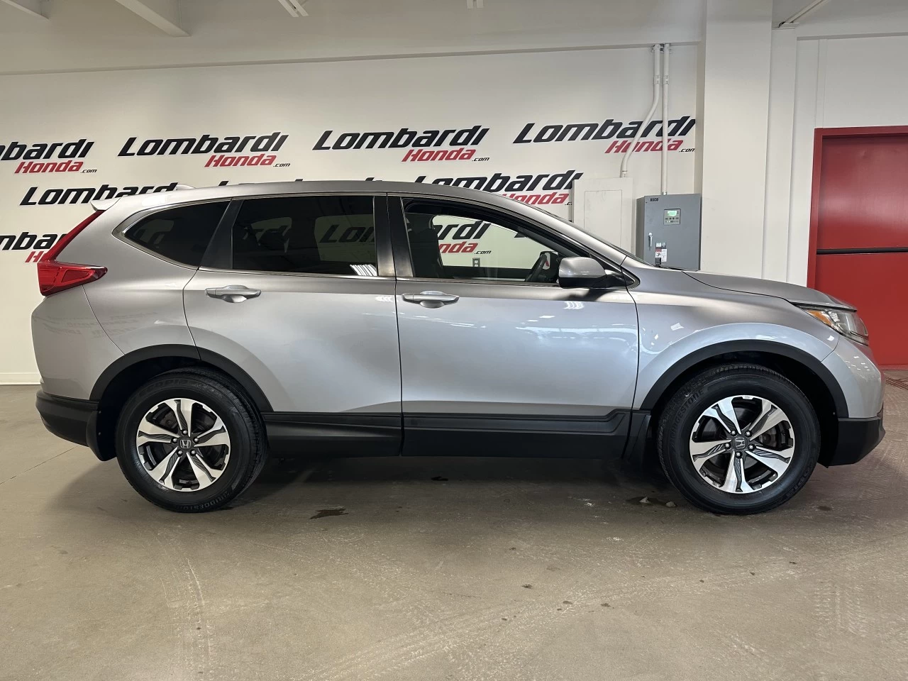 2018 Honda CR-V
                                                    LX Main Image