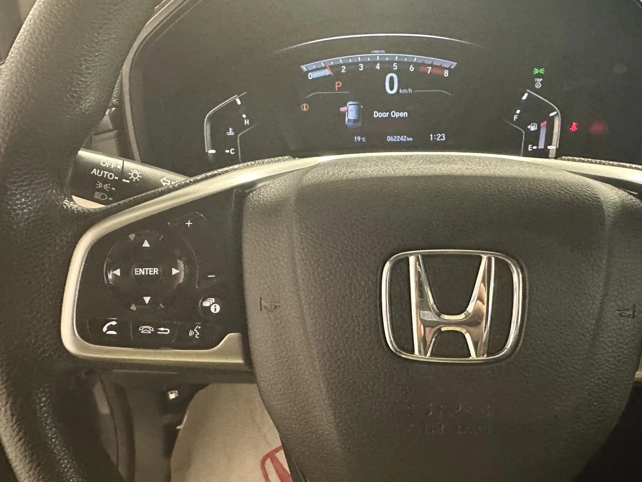 2021 Honda CR-V
                                                    LX Image principale