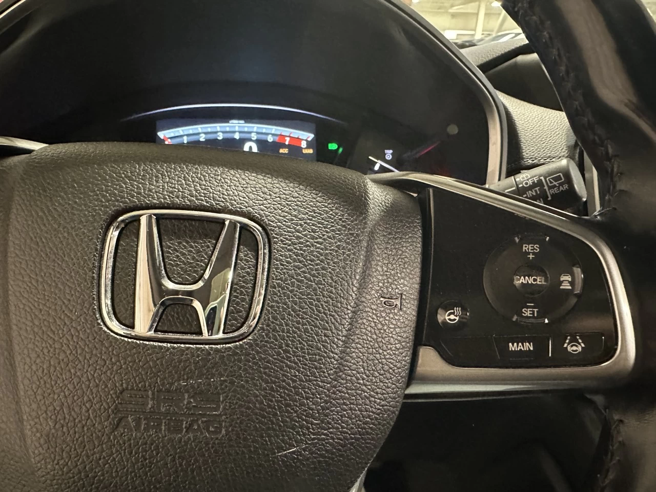 2018 Honda CR-V
                                                    Touring Image principale