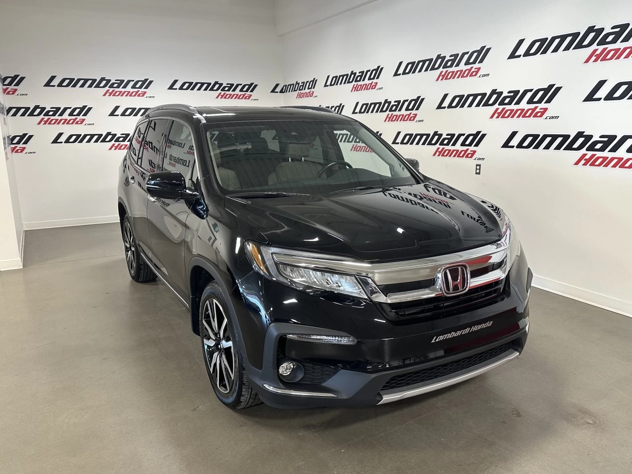 2021 Honda Pilot
                                                    Touring 8-Passenger Image principale