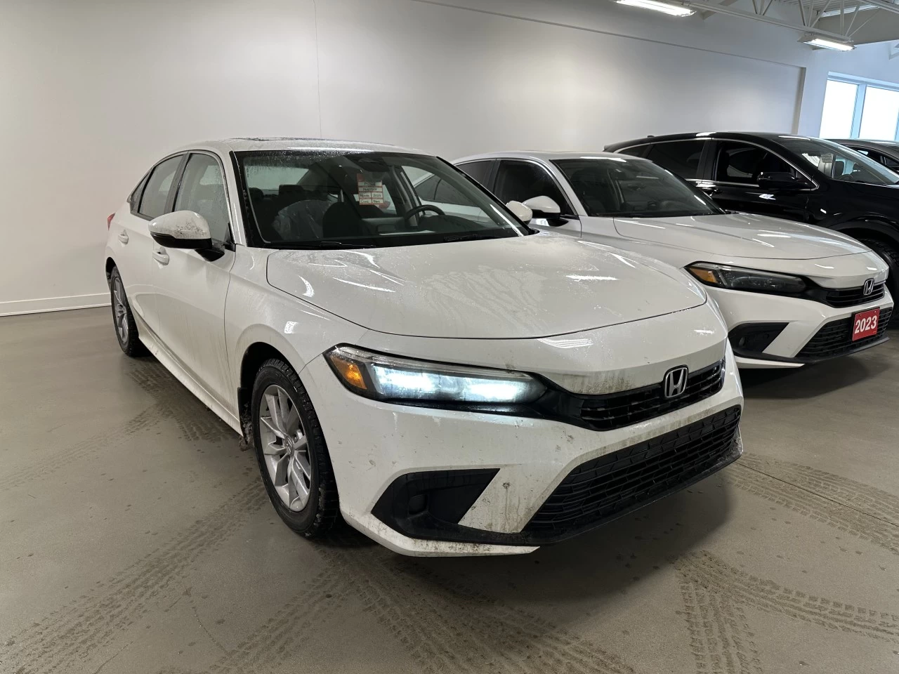 2023 Honda Civic EX https://www.lombardihonda.com/resize/b990ff35b810a3abc0cc817b2ca24889-1