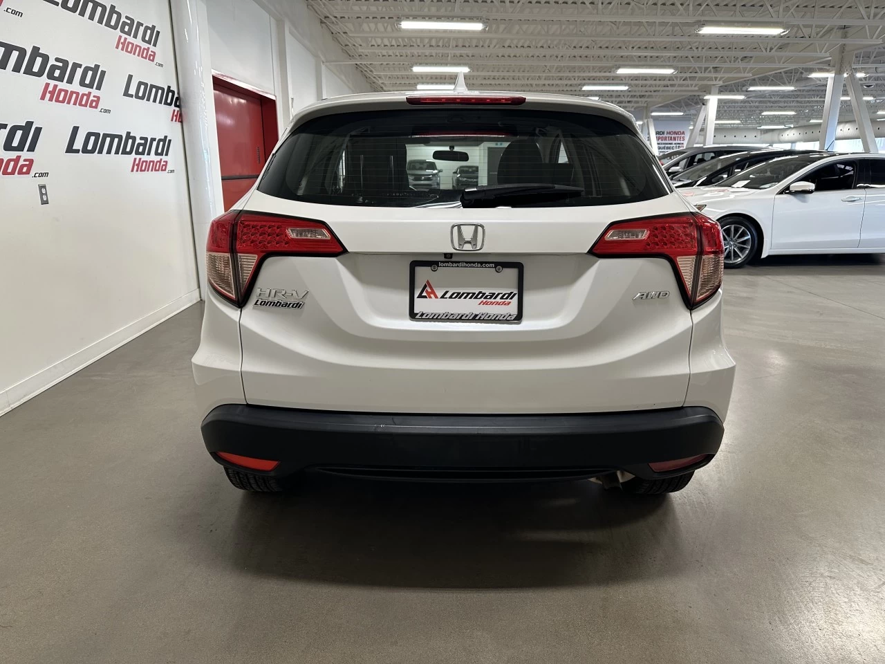 2016 Honda HR-V
                                                    LX Image principale