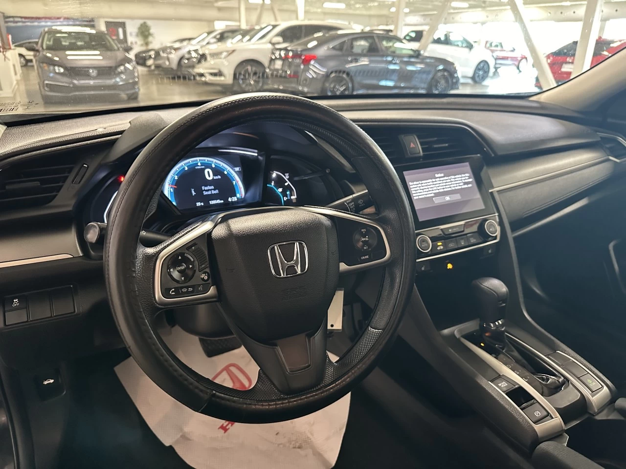 2018 Honda Civic
                                                    LX Image principale