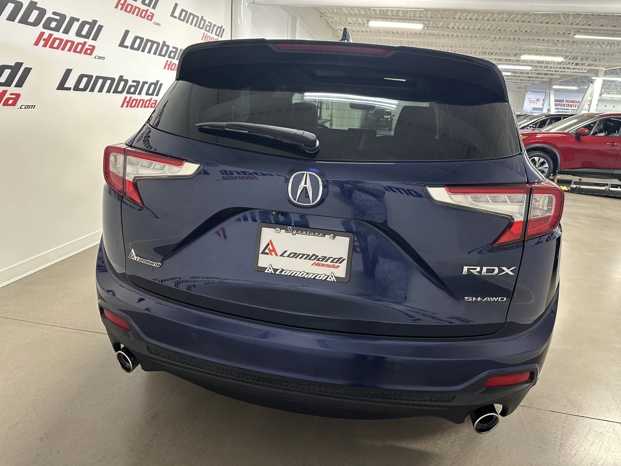 2019 Acura RDX
                                                    AWD Main Image