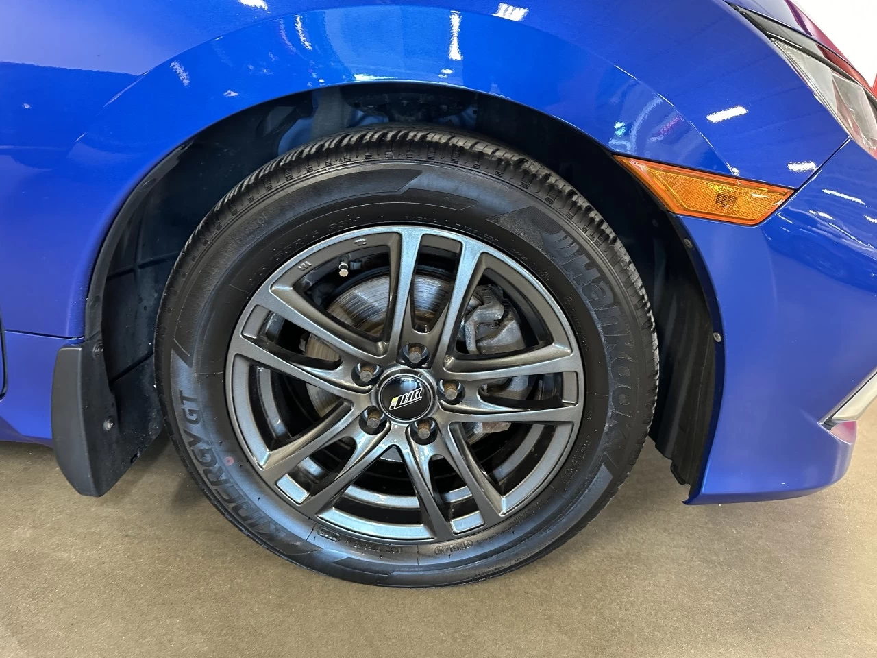 2019 Honda Civic
                                                    LX Main Image