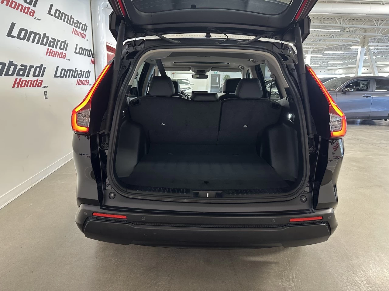 2023 Honda CR-V EX-L https://www.lombardihonda.com/resize/b990ff35b810a3abc0cc817b2ca24889-1