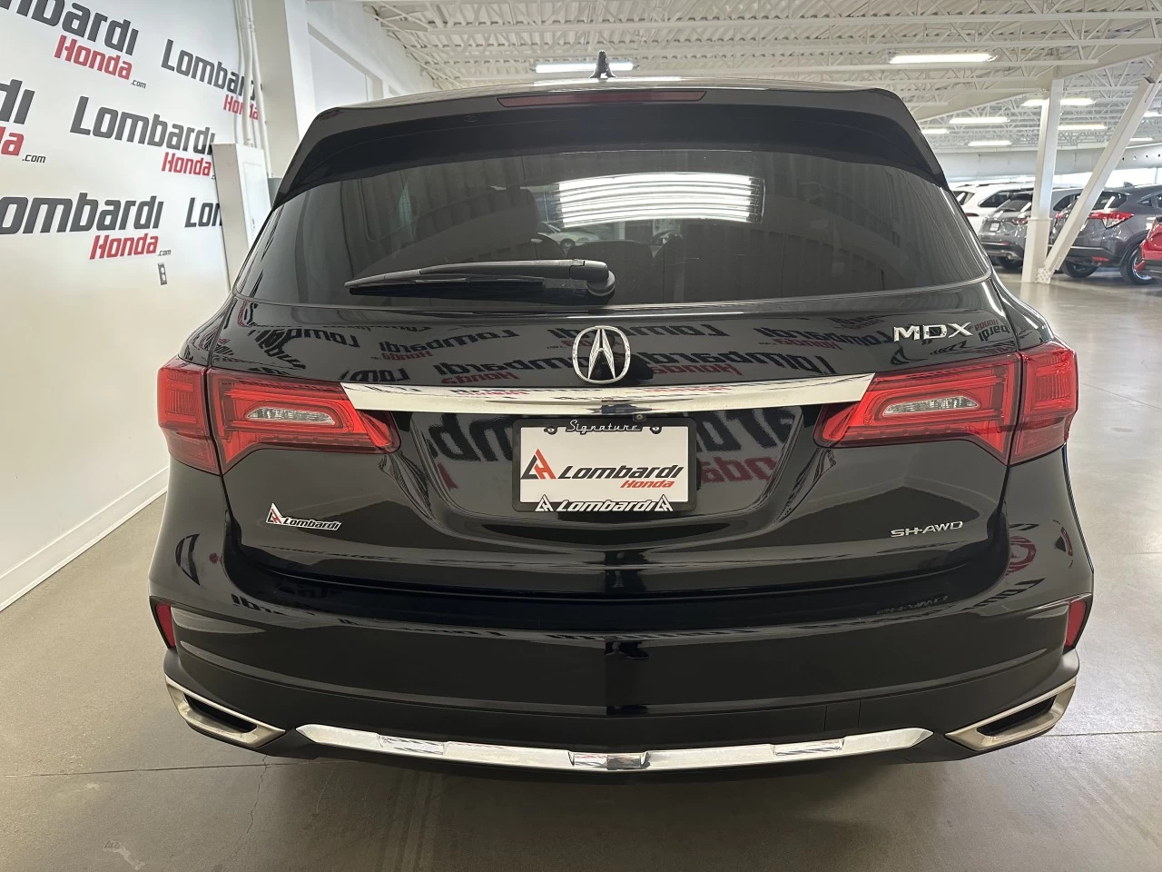 2018 Acura MDX
                                                    Tech Image principale