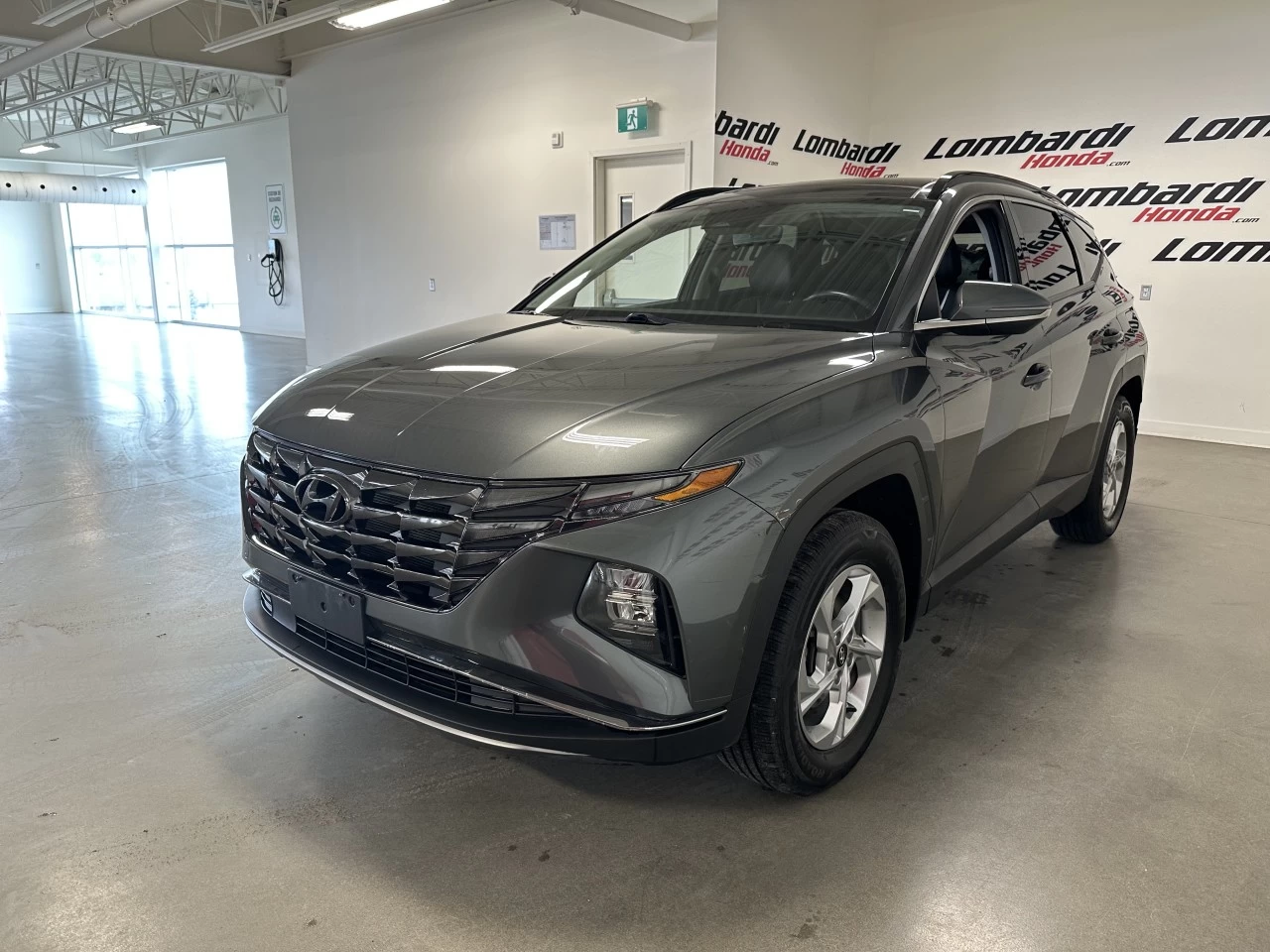 2022 Hyundai Tucson
                                                    Preferred Main Image
