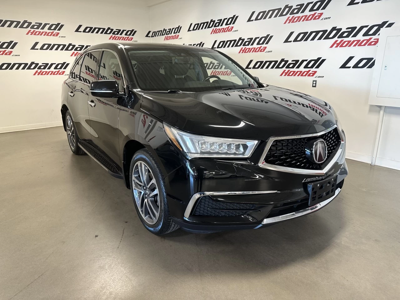 2018 Acura MDX
                                                    Tech Image principale