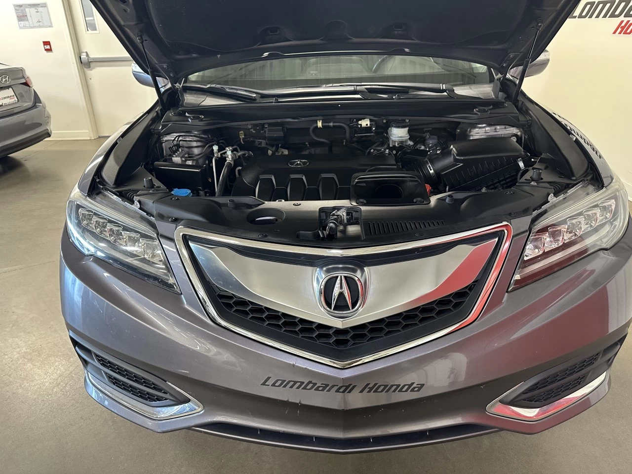 2017 Acura RDX
                                                    Tech Pkg Image principale