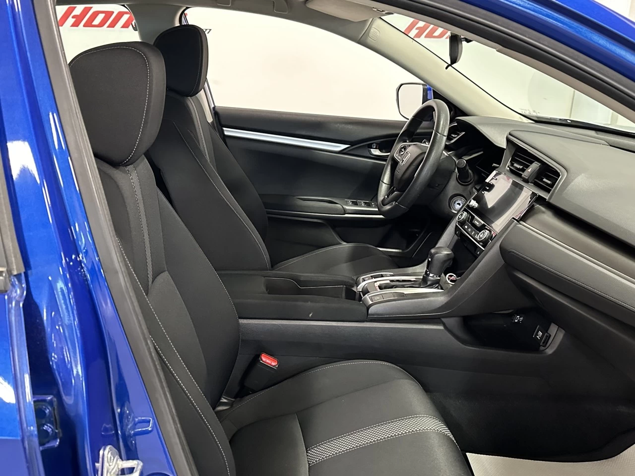 2021 Honda Civic
                                                    LX Main Image