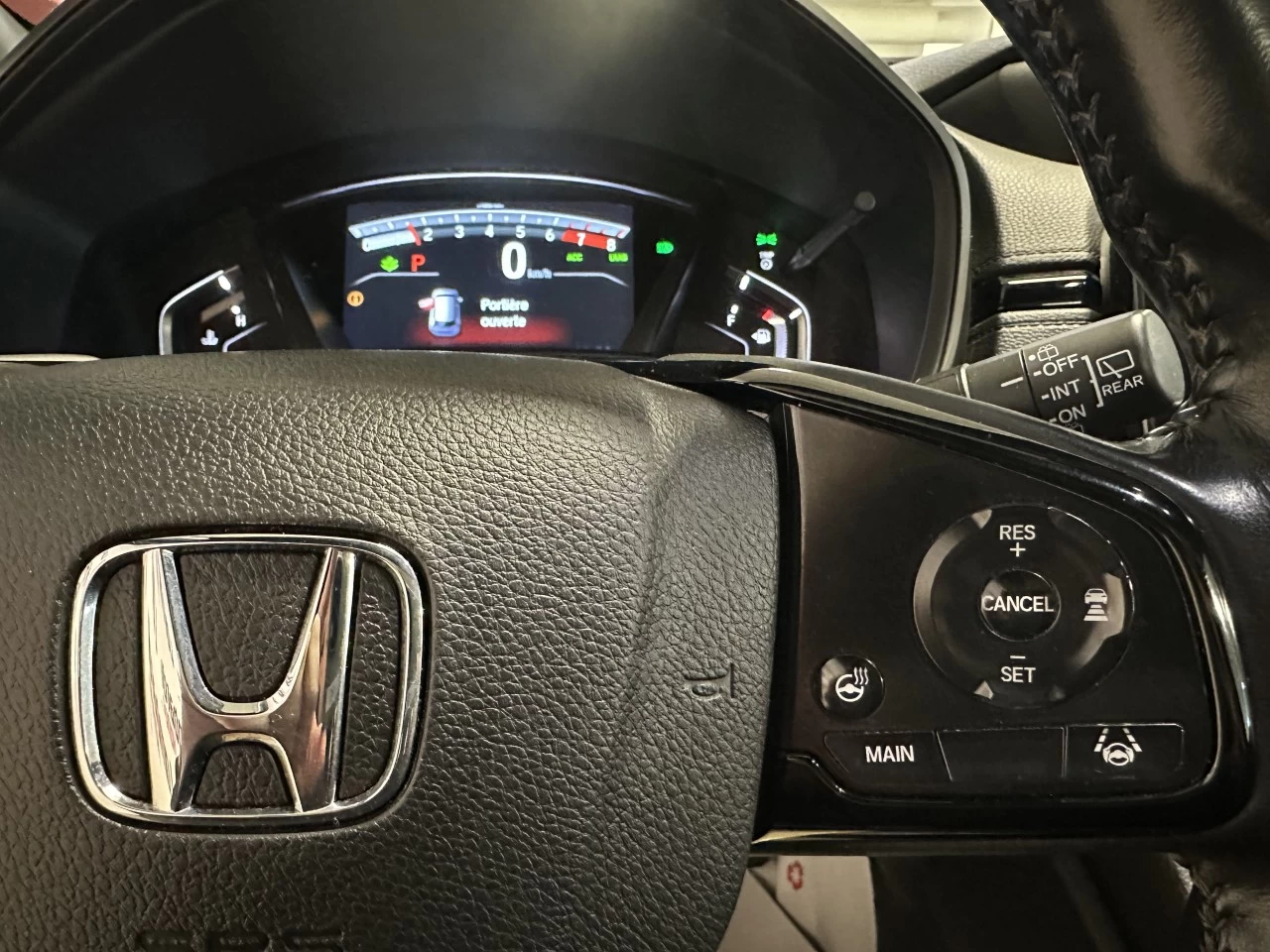 2022 Honda CR-V
                                                    Touring/Black Edition Main Image