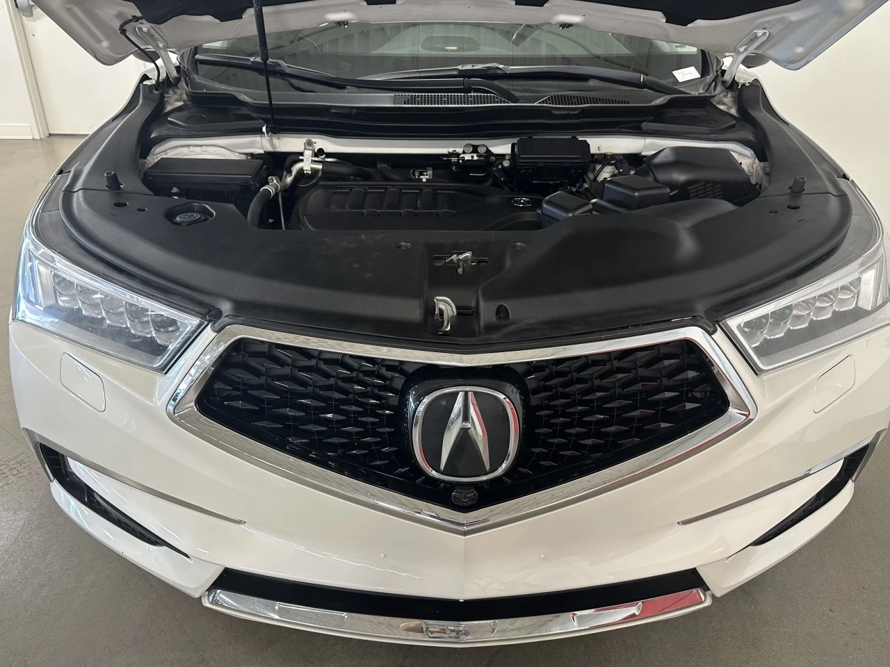 2019 Acura MDX
                                                    Elite Image principale