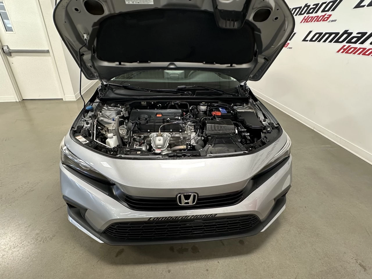 2022 Honda Civic
                                                    LX Main Image