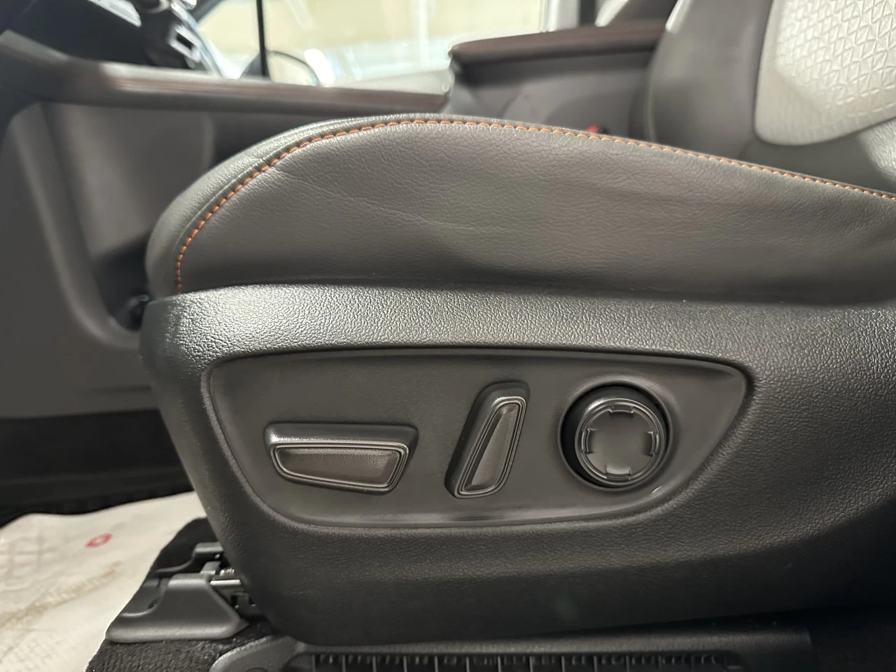 2022 Toyota Sienna
                                                    XSE Main Image