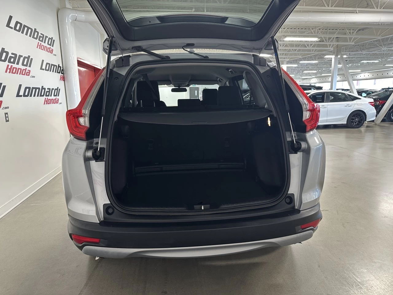 2018 Honda CR-V
                                                    LX Image principale