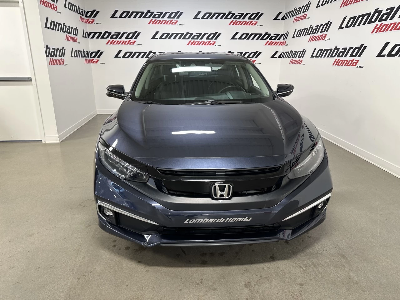 2020 Honda Civic
                                                    Touring Image principale