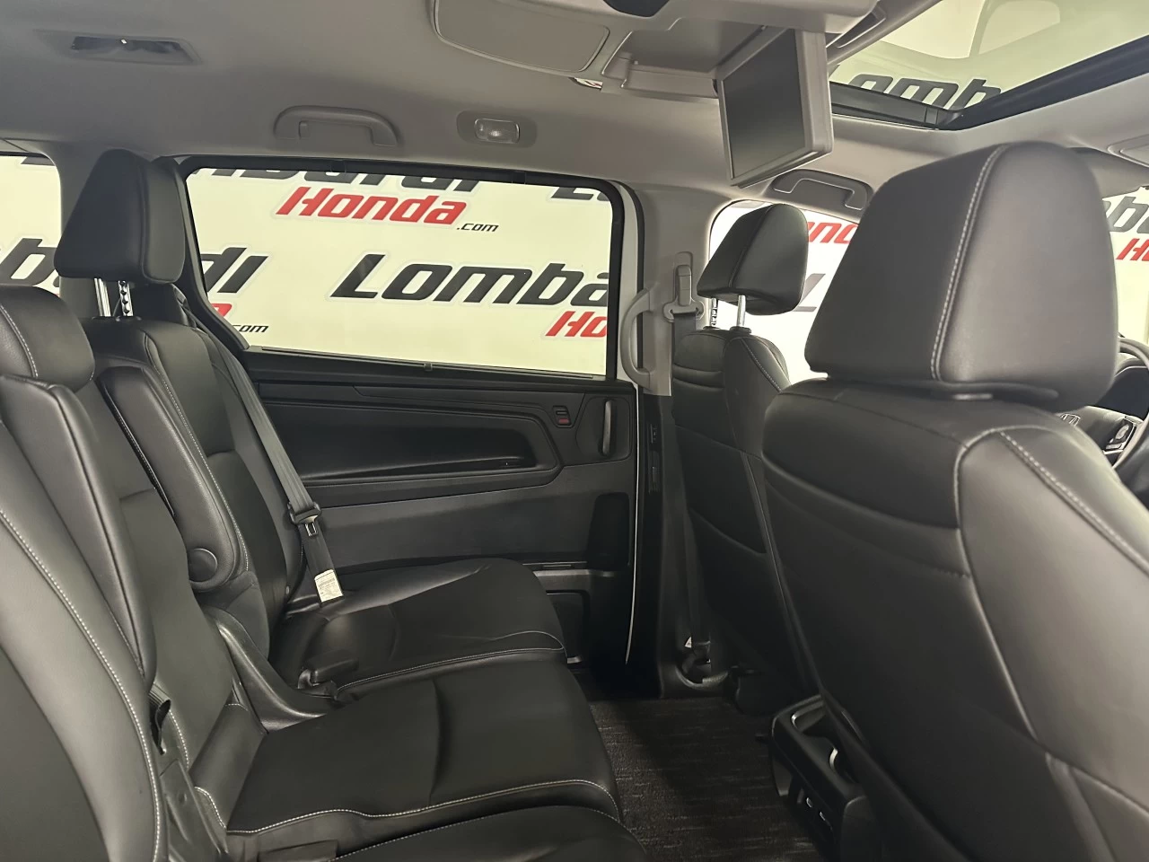 2022 Honda Odyssey
                                                    EX-L Main Image