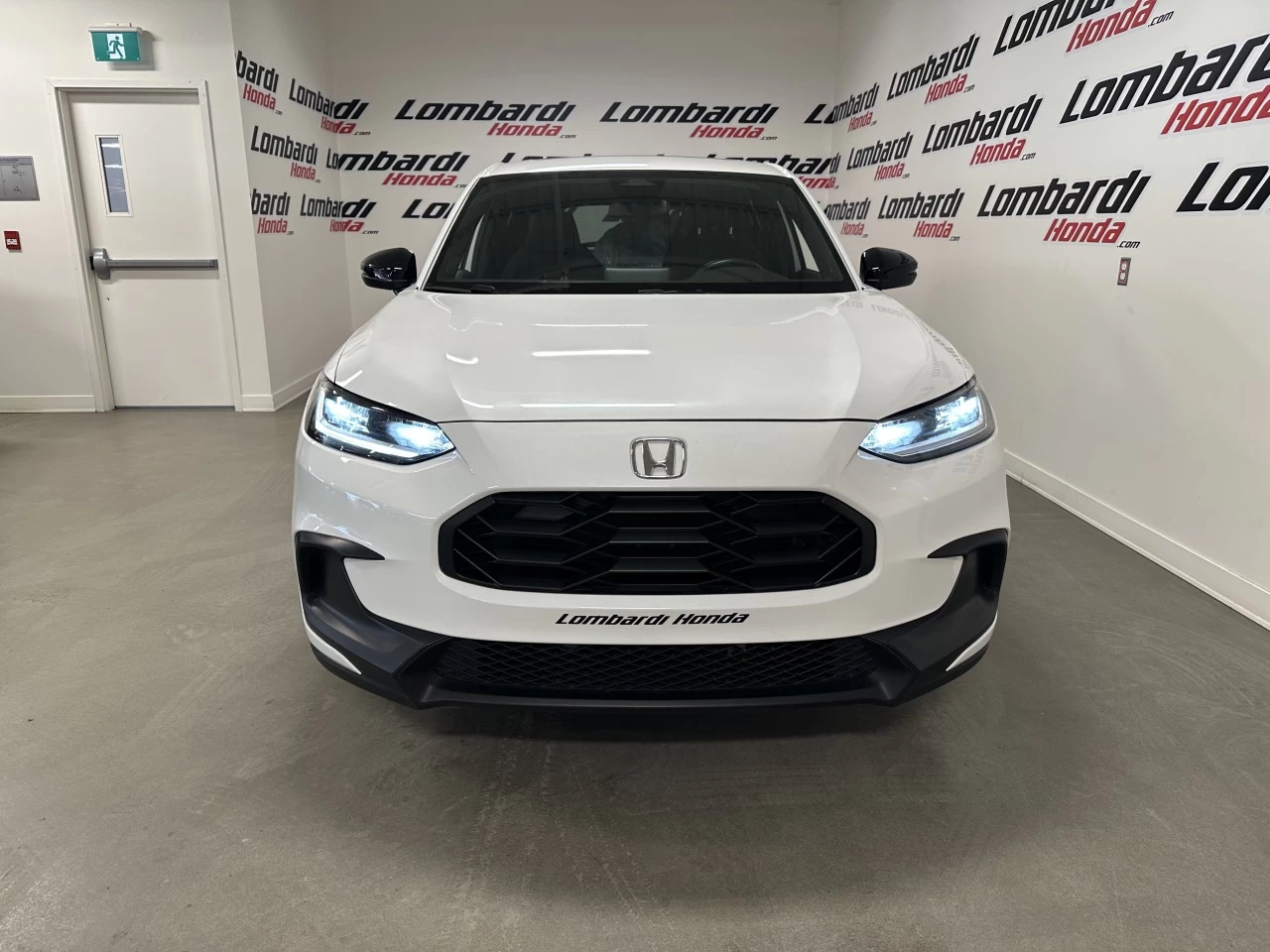 2024 Honda HR-V Sport-B https://www.lombardihonda.com/resize/b990ff35b810a3abc0cc817b2ca24889-1