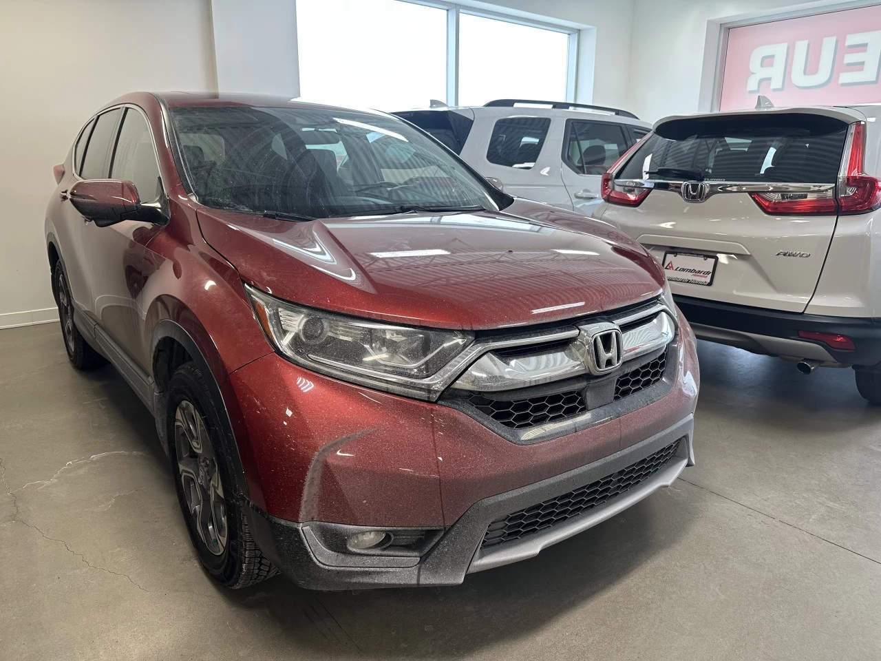 2019 Honda CR-V EX https://www.lombardihonda.com/resize/b990ff35b810a3abc0cc817b2ca24889-1