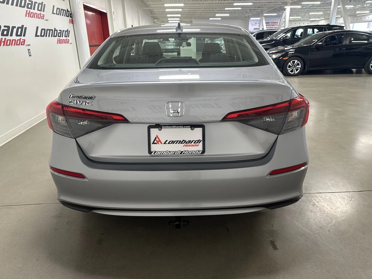 2022 Honda Civic
                                                    LX Main Image