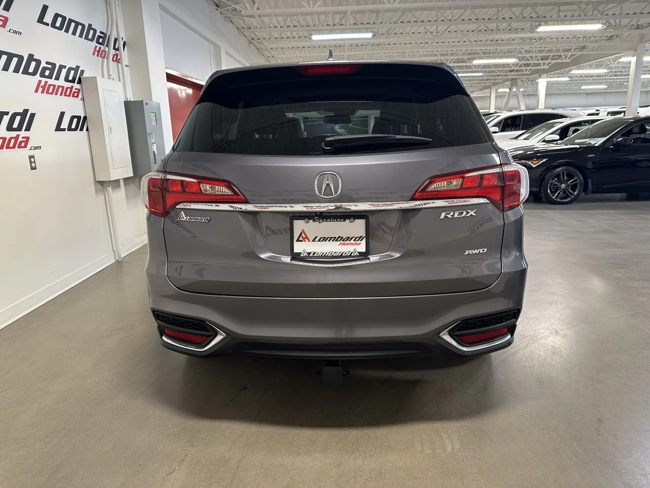 2017 Acura RDX
                                                    Tech Pkg Image principale