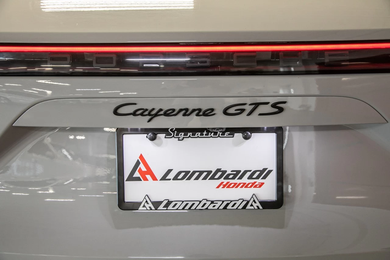 2021 Porsche Cayenne GTS https://www.lombardihonda.com/resize/b990ff35b810a3abc0cc817b2ca24889-1