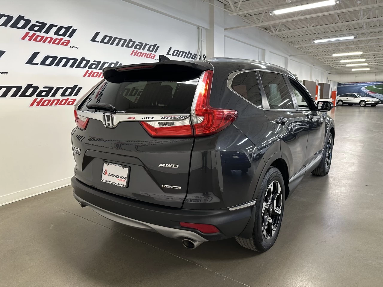 2019 Honda CR-V
                                                    Touring Image principale