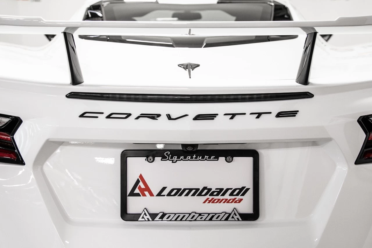 2023 Chevrolet Corvette 1LT https://www.lombardihonda.com/resize/b990ff35b810a3abc0cc817b2ca24889-1