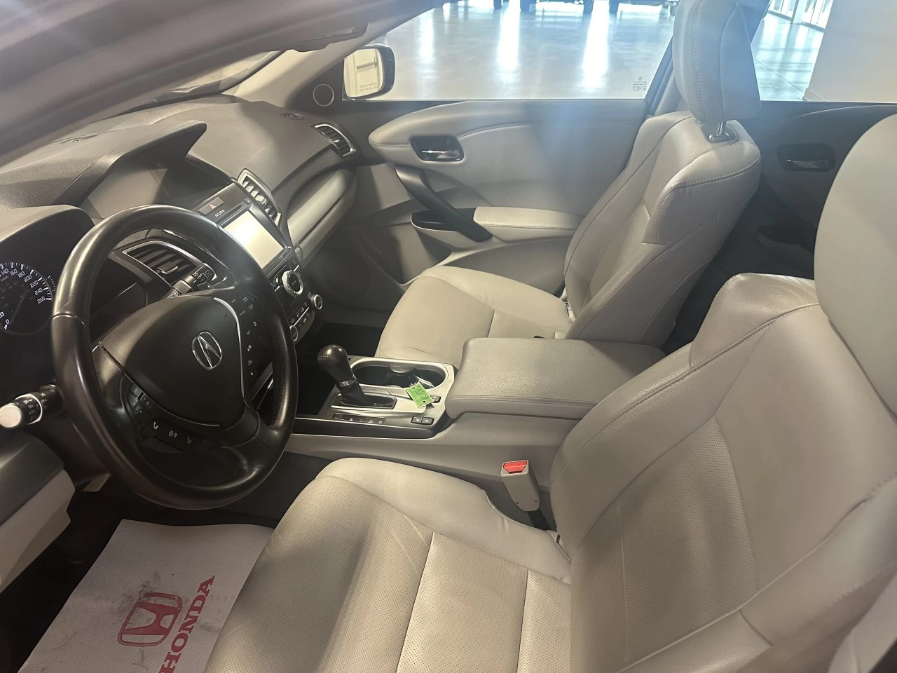 2018 Acura RDX
                                                    Elite Main Image