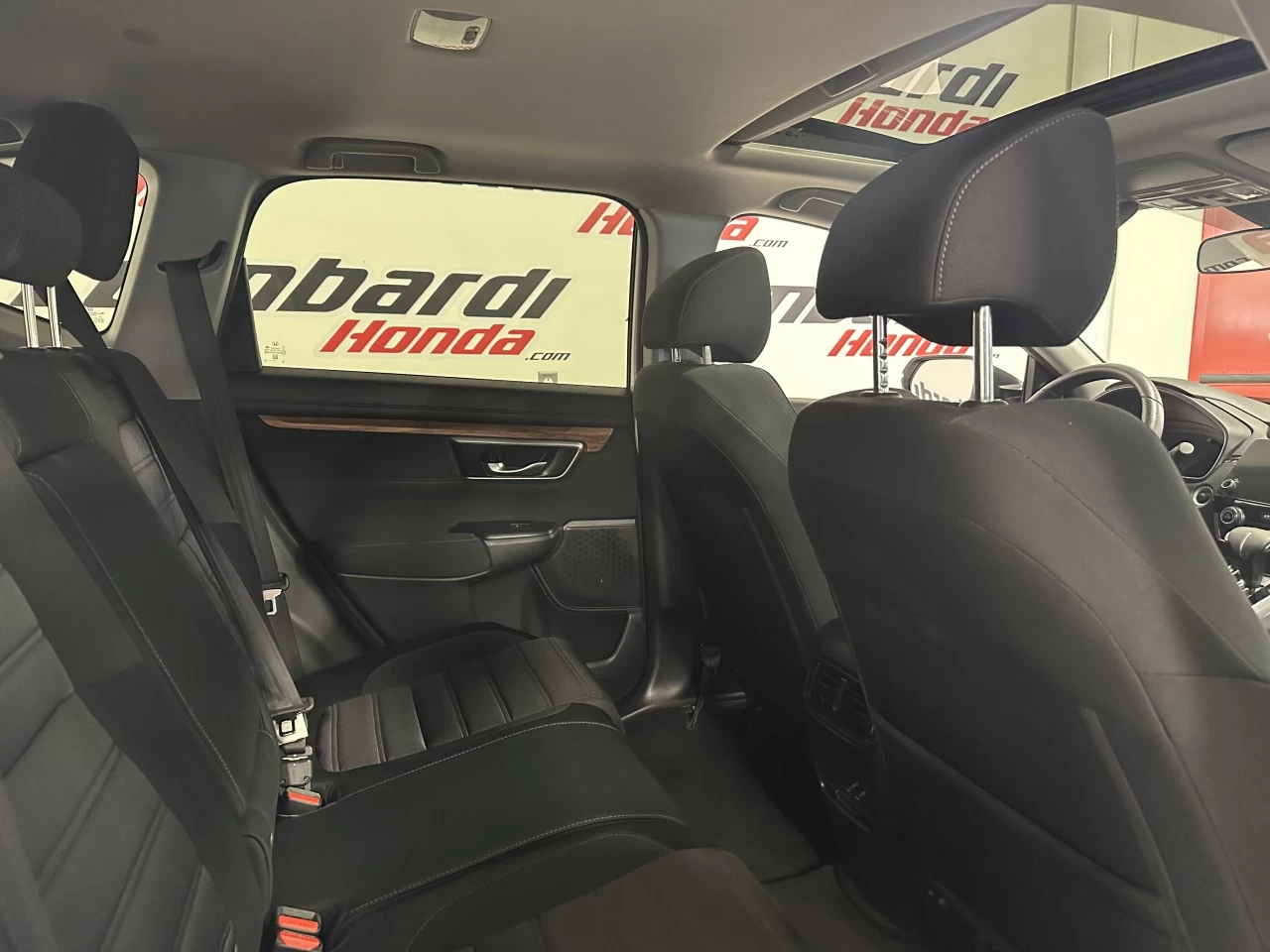 2019 Honda CR-V
                                                    EX Main Image