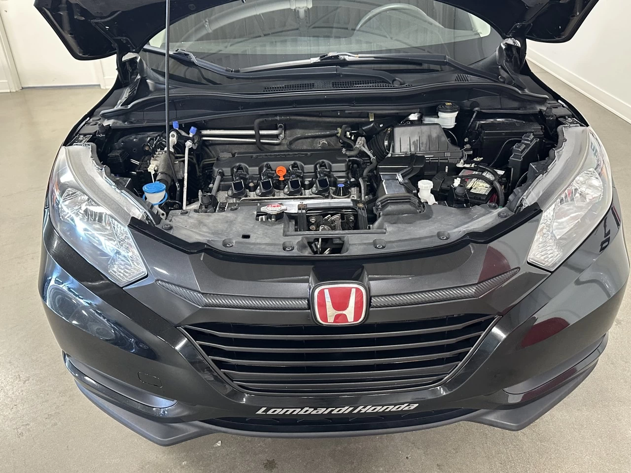 2018 Honda HR-V
                                                    LX Main Image