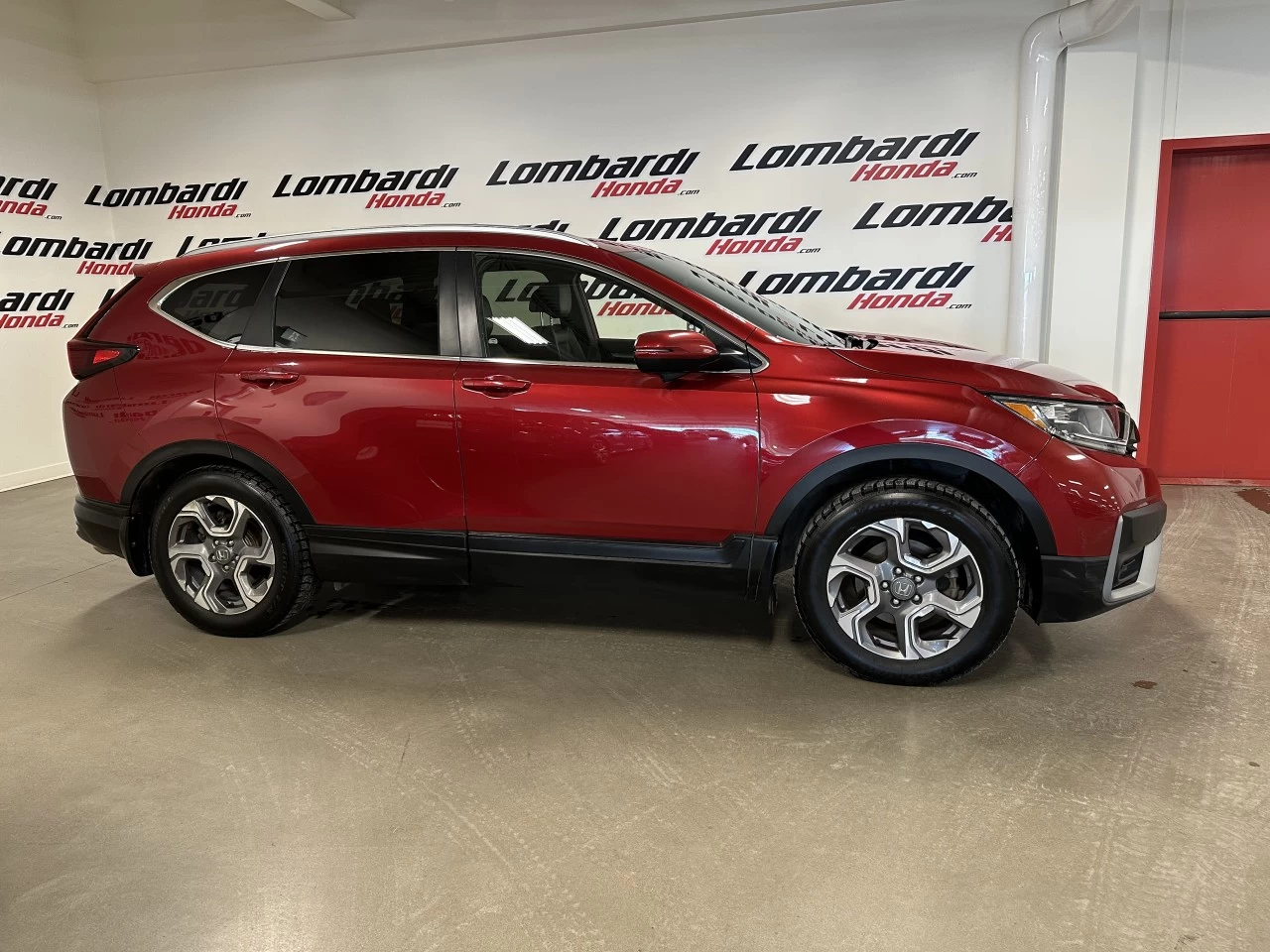 2021 Honda CR-V Sport https://www.lombardihonda.com/resize/b990ff35b810a3abc0cc817b2ca24889-1