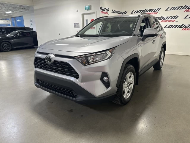 Toyota RAV4 XLE 2021