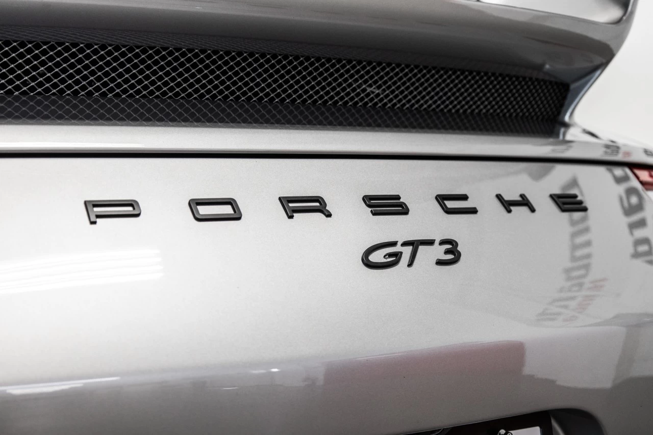 2018 Porsche 911 GT3 https://www.lombardihonda.com/resize/b990ff35b810a3abc0cc817b2ca24889-1