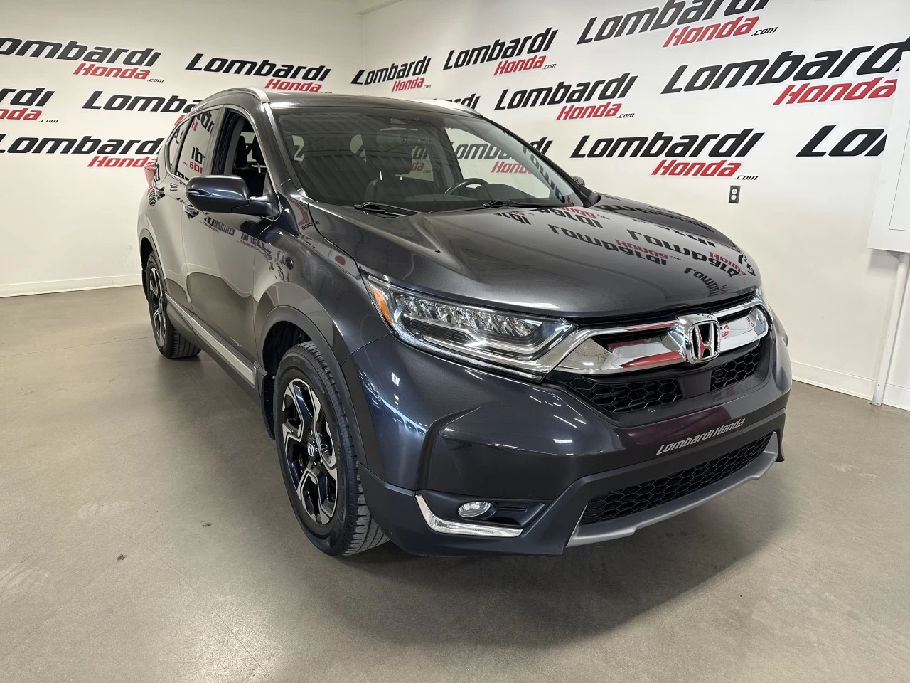 2019 Honda CR-V
                                                    Touring Image principale