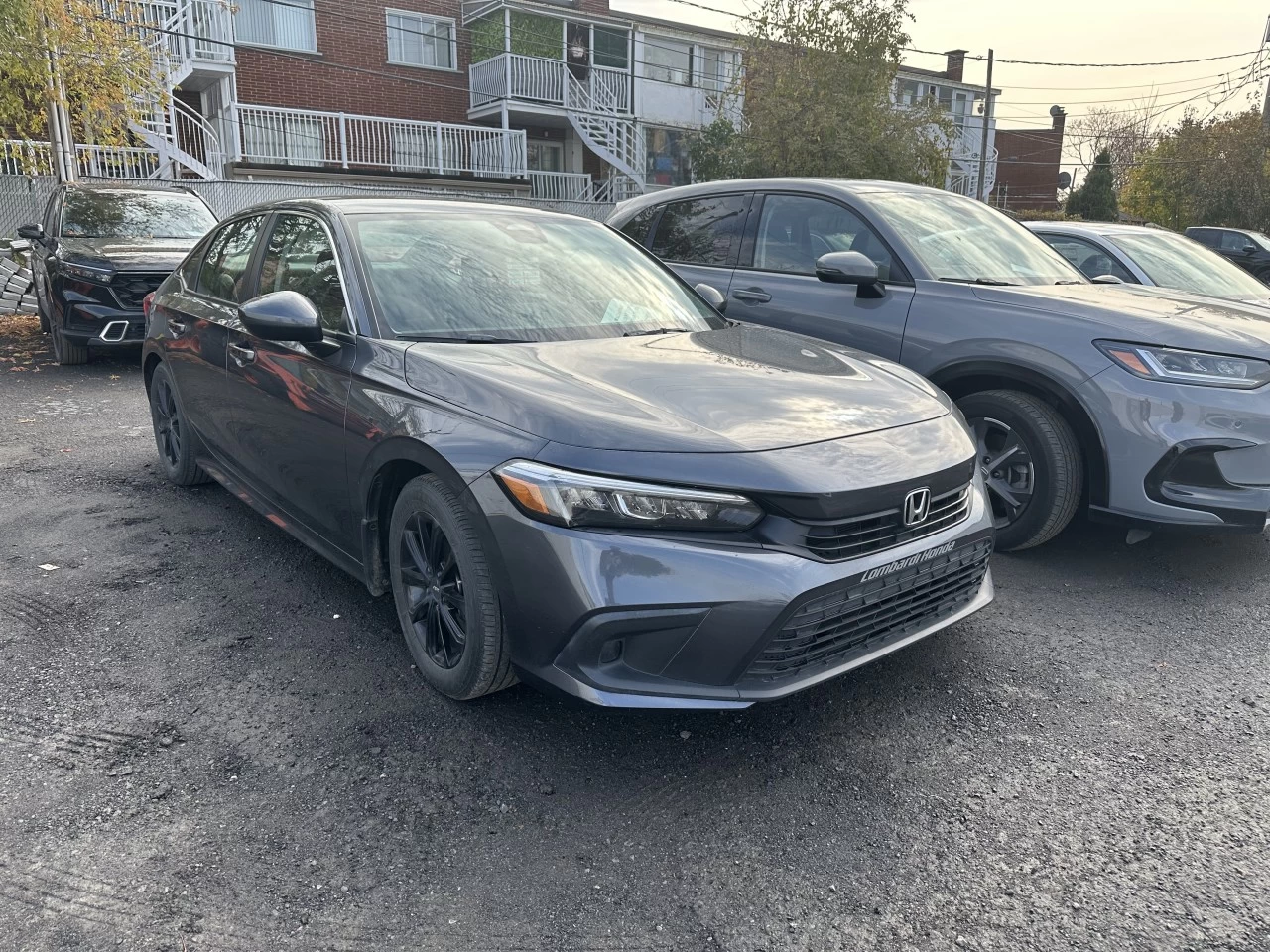 2022 Honda Civic Berline LX https://www.lombardihonda.com/resize/b990ff35b810a3abc0cc817b2ca24889-1