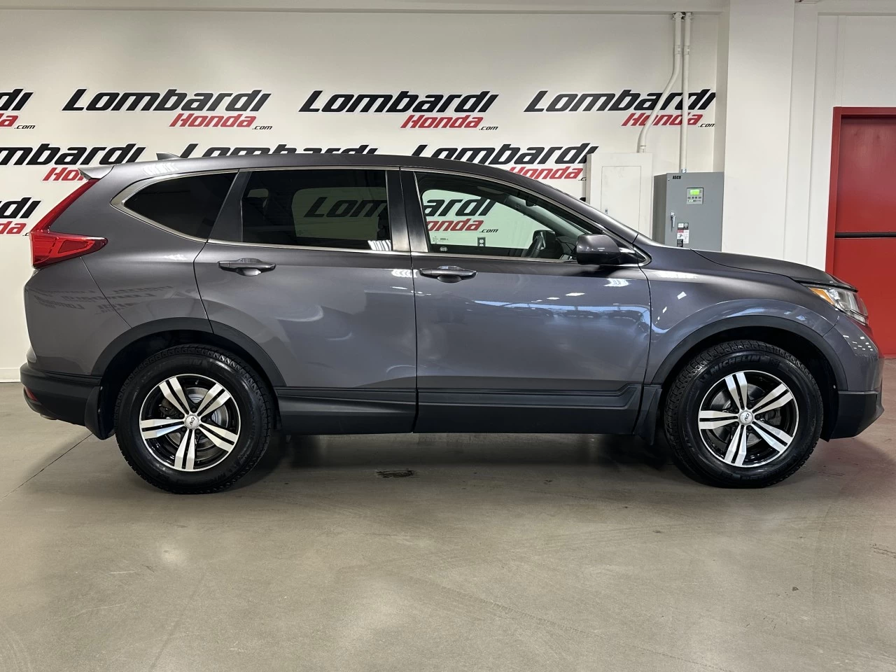 2018 Honda CR-V
                                                    LX Image principale