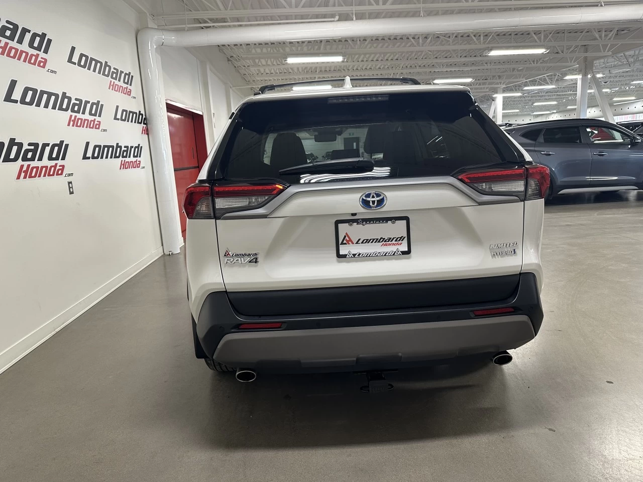 2019 Toyota RAV4
                                                    Hybrid Limited Image principale