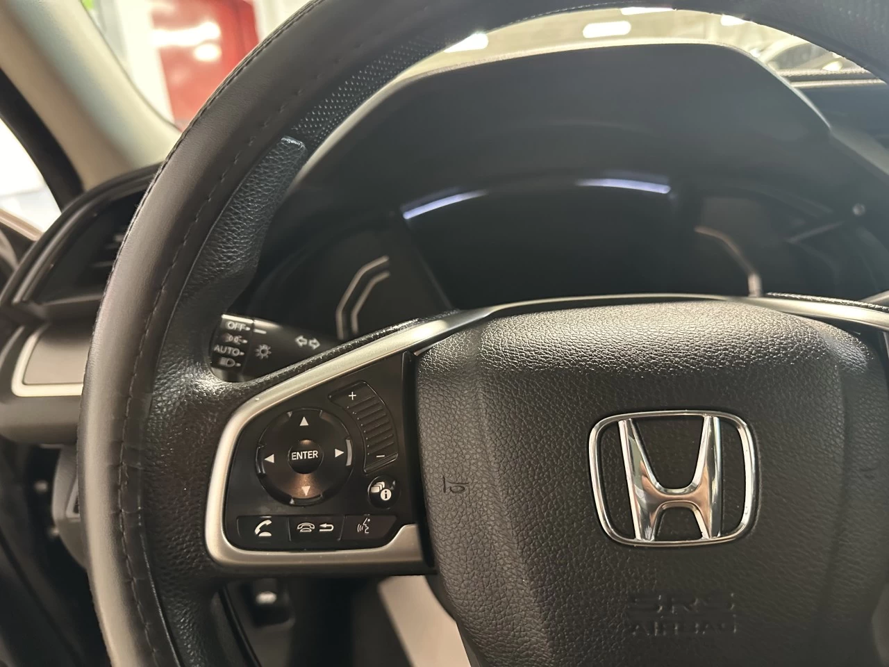 2018 Honda Civic
                                                    LX Image principale