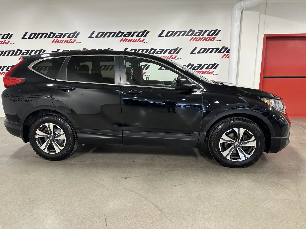 2019 Honda CR-V LX https://www.lombardihonda.com/resize/b990ff35b810a3abc0cc817b2ca24889-1