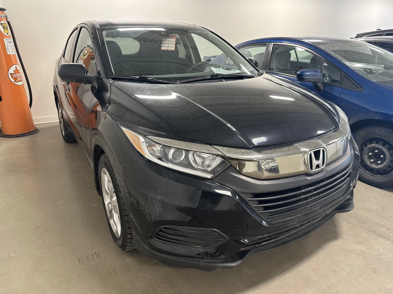 2022 Honda HR-V LX https://www.lombardihonda.com/resize/b990ff35b810a3abc0cc817b2ca24889-1