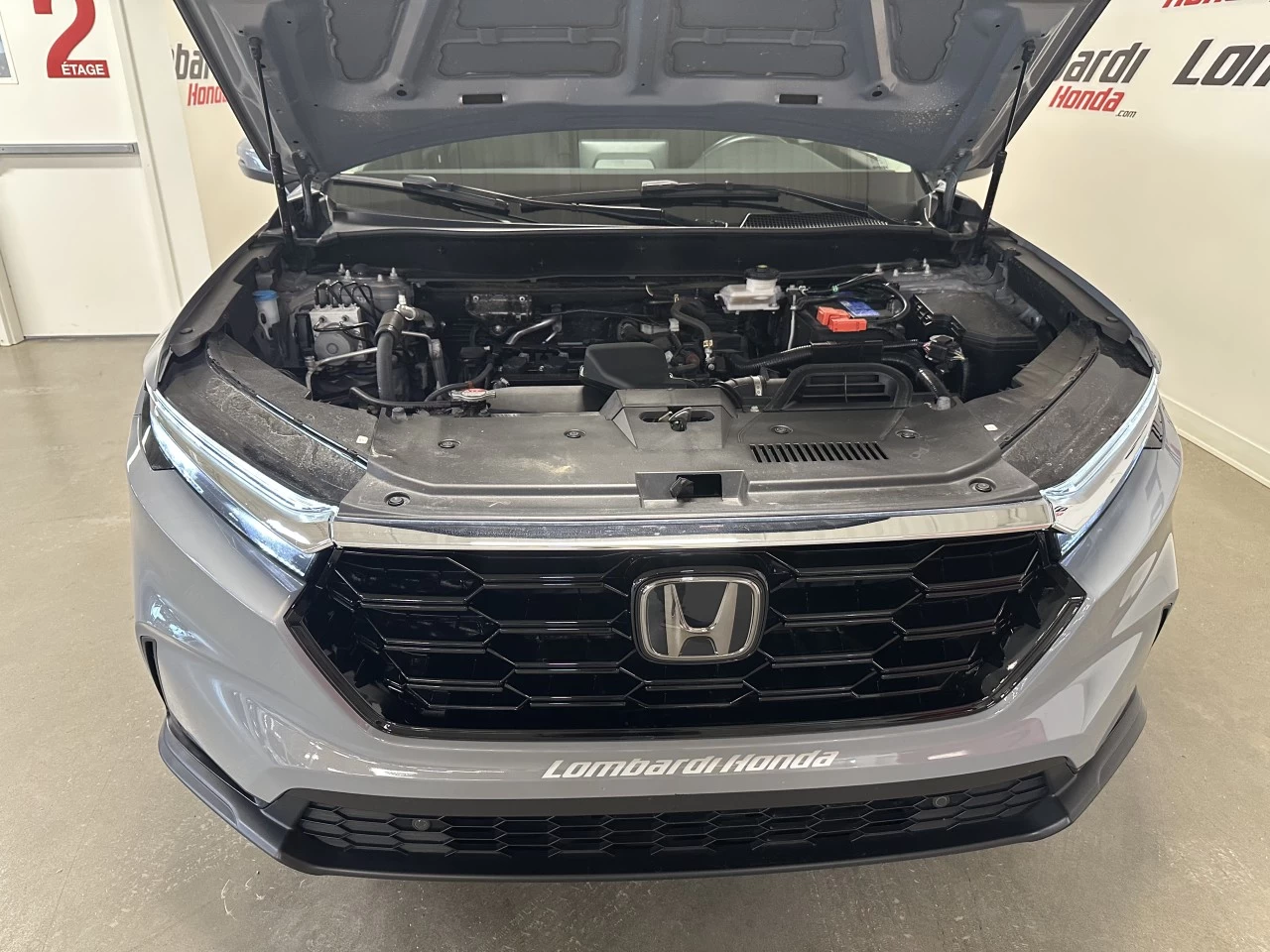 2023 Honda CR-V
                                                    EX-L Main Image