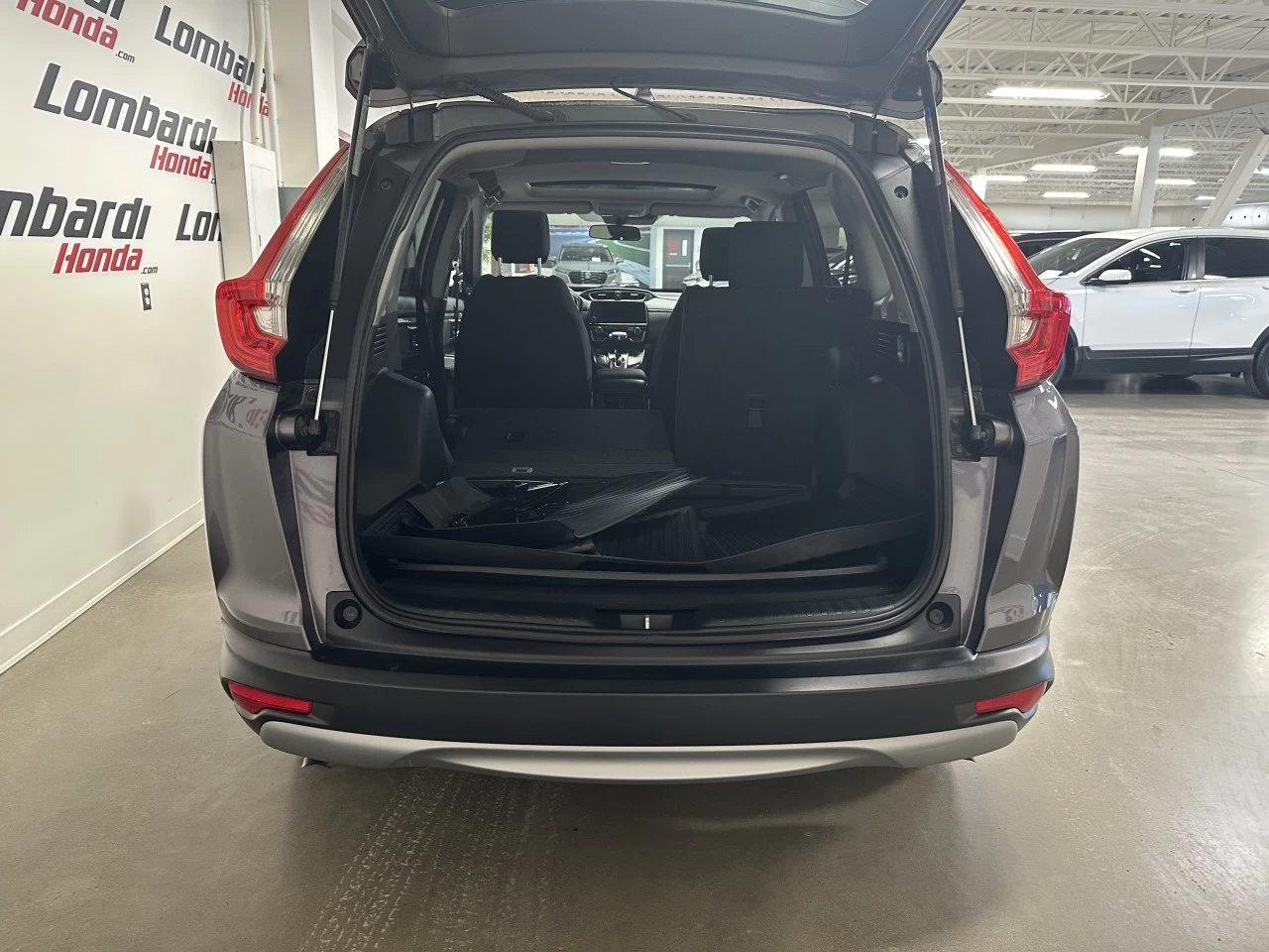 2019 Honda CR-V
                                                    EX Main Image