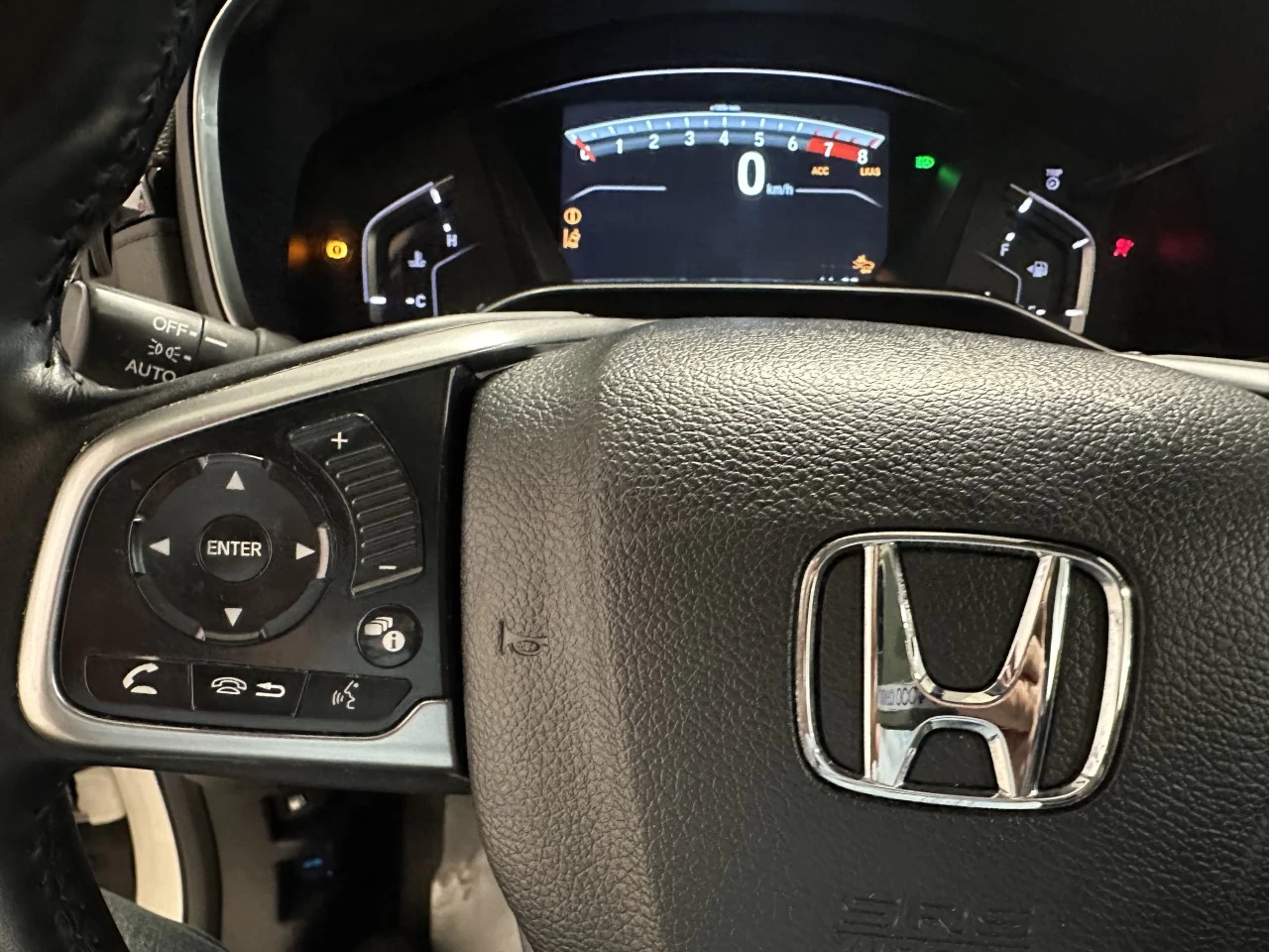 2018 Honda CR-V
                                                    Touring Main Image